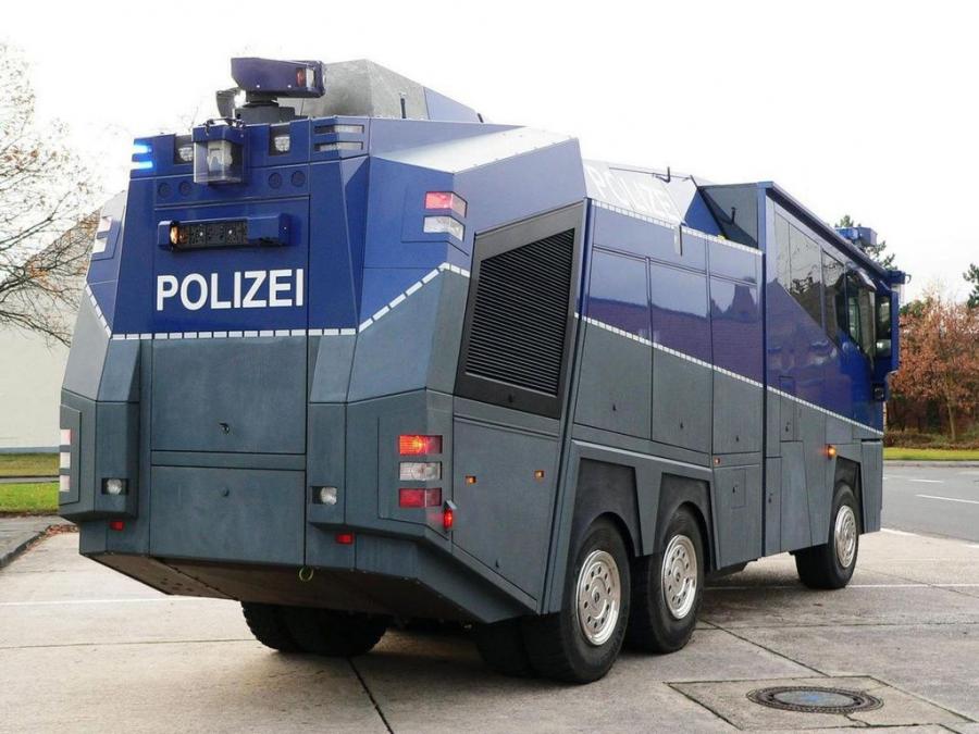  Rosenbauer Wasserwerfer 10000 2009 года  (фото 2 из 4)